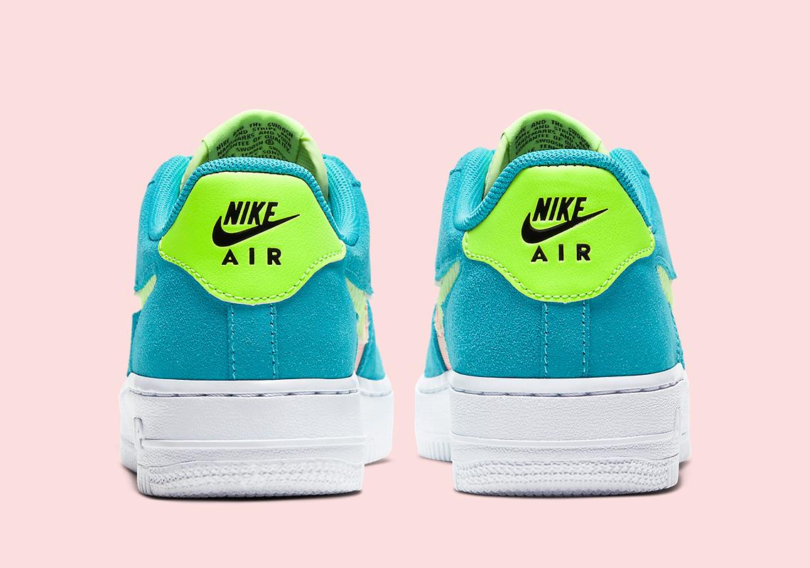 NIKEAIRFORCE1-0715-230_2-1.jpg